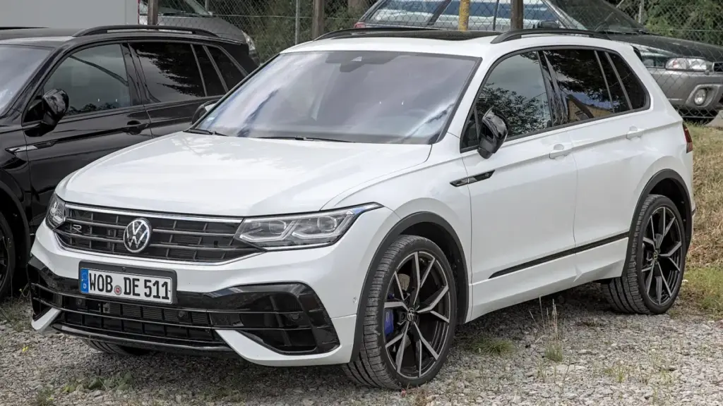 Volkswagen відкликає сотні тисяч кросоверів через ризик втрати керування