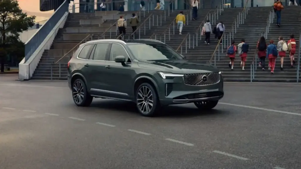 Volvo Cars скорочує 2500 робочих місць через збитки у третьому кварталі
