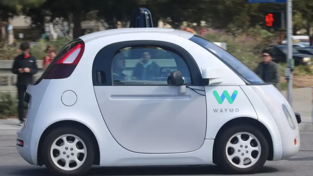 Waymo планує збільшити свій парк роботаксі до 20 000 машин