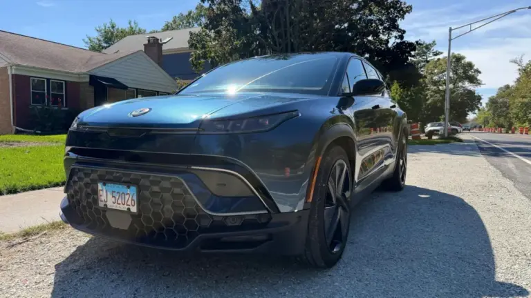 Знецінення року: топовий Fisker Ocean втратив майже всю вартість за рік